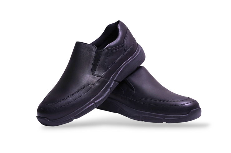 CASUAL SHOES