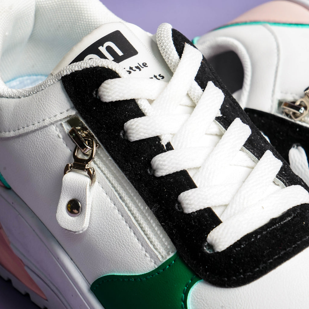 NovaWalk White & Black