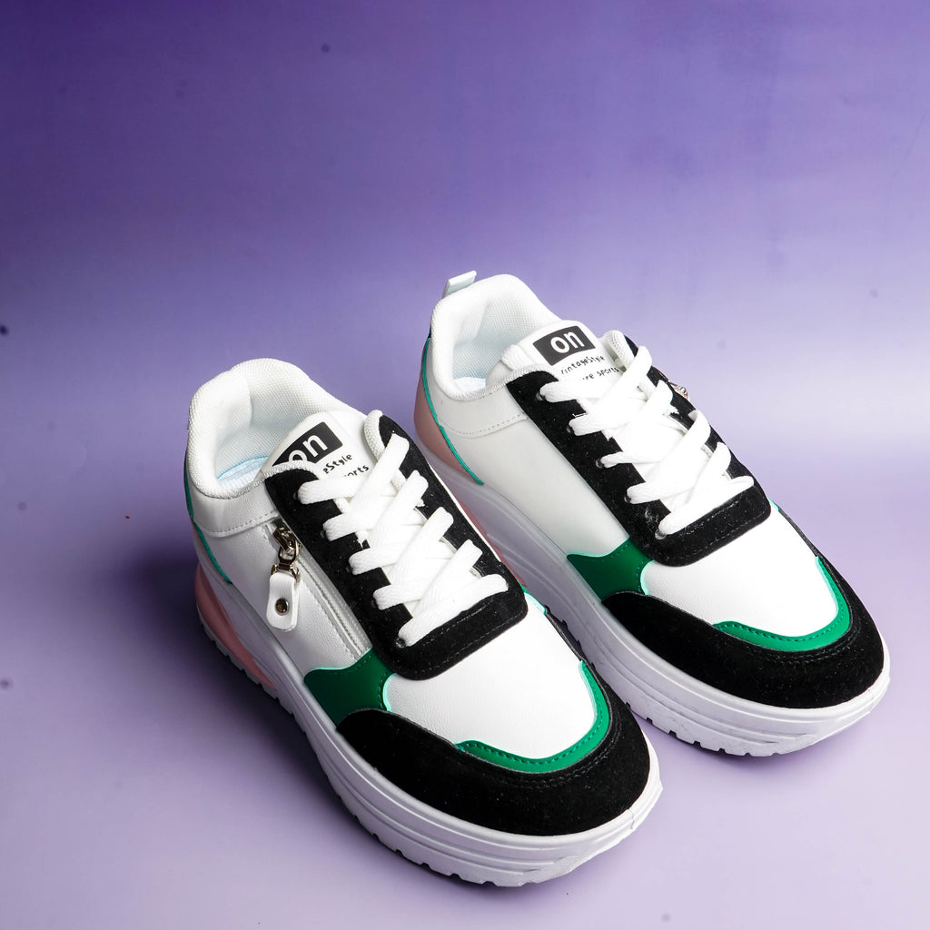 NovaWalk White & Black