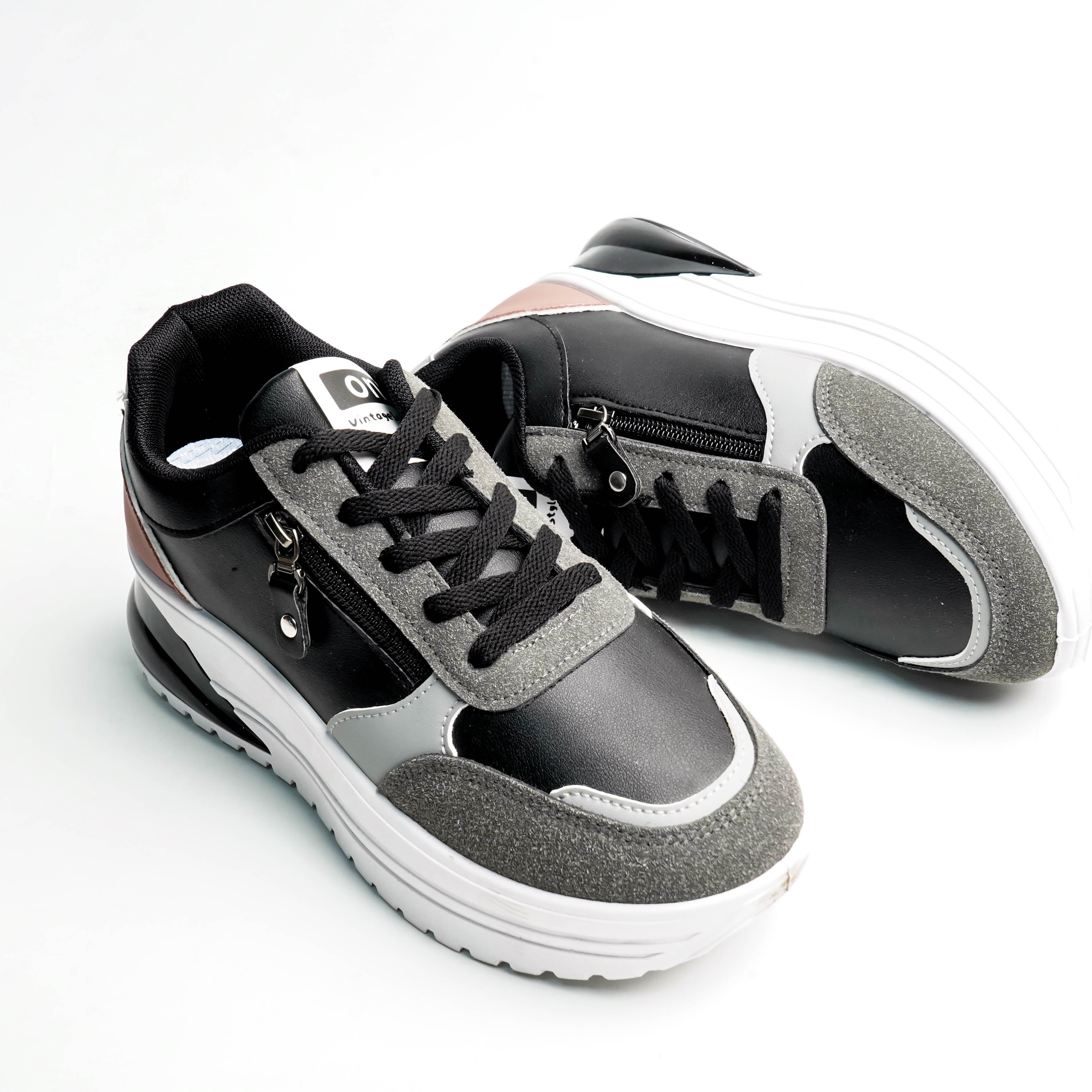 NovaWalk Black & Grey