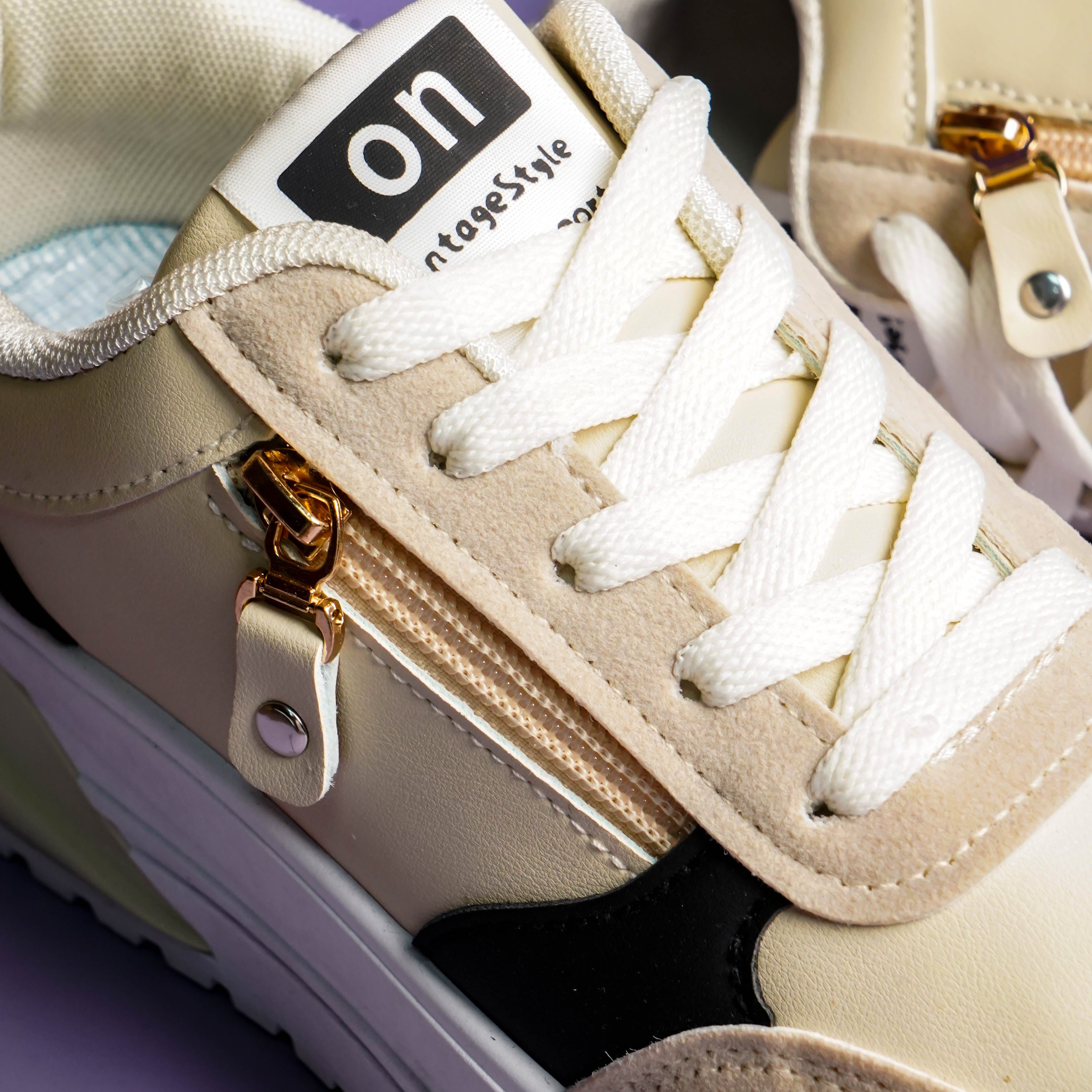 NovaWalk Beige & Black