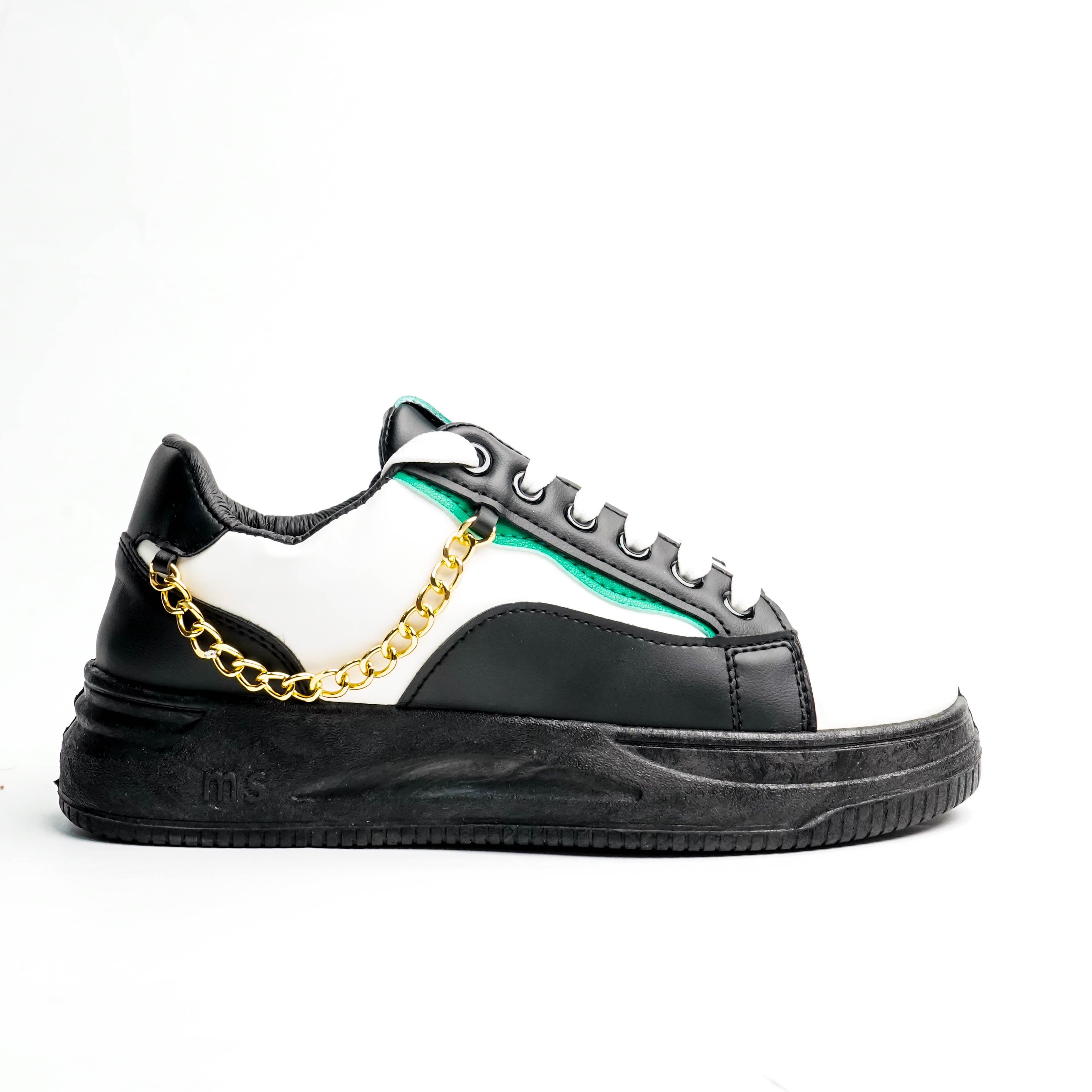 UrbanEase Black & White